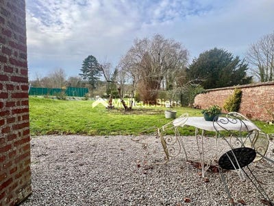 /international/fr/grandcourt-upper-normandy-310105811929/