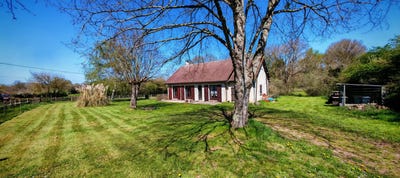 /international/fr/valigny-auvergne-310099615952/