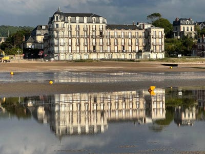 /international/fr/133-rue-des-bains-houlgate-la-basse-normandie-310108899403/