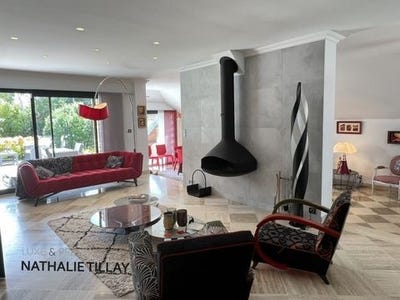 /international/fr/orleans-centre-val-de-loire-310098773081/