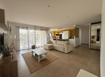 /international/fr/palaja-languedoc-roussillon-310109427787/