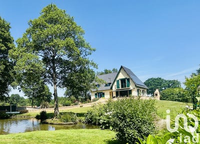 /international/fr/la-chapelle-janson-brittany-310106405615/
