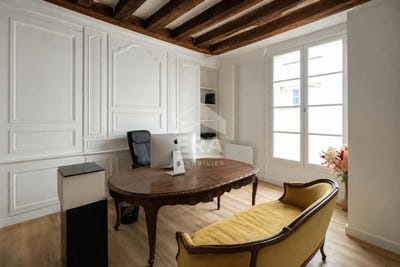 /international/fr/tours-centre-val-de-loire-310108589000/