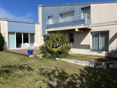 /international/fr/tregastel-brittany-310101864057/