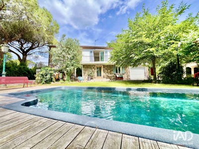 /international/fr/frejus-provence-alpes-cote-d-azur-310108669785/