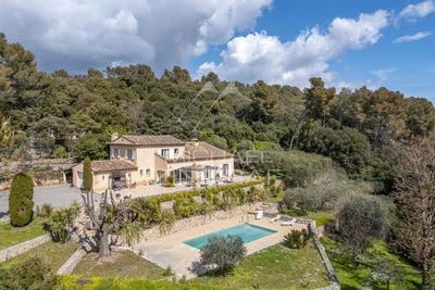/international/fr/cabris-provence-alpes-cote-d-azur-310101390451/?lang=zh-tw