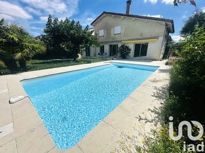 /international/fr/merignac-charente-310100485757/