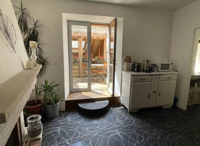 /international/fr/saint-jean-d-angely-charente-310098872964/