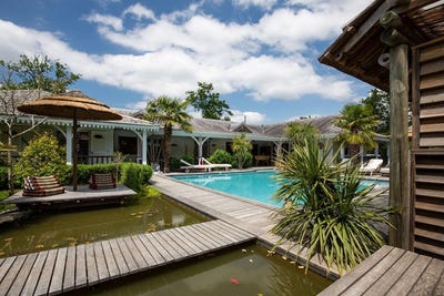 /international/fr/lacanau-aquitaine-310100713937/?lang=en
