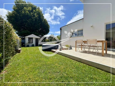 /international/fr/chateaubriant-pays-de-la-loire-310109072919/