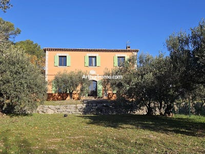 /international/fr/trans-en-provence-provence-alpes-cote-d-azur-310101230402/