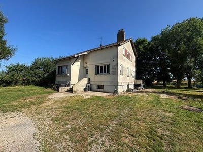 /international/fr/charny-oree-de-puisaye-burgundy-310100362718/