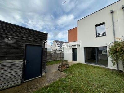 /international/fr/thorigne-fouillard-brittany-310104803436/