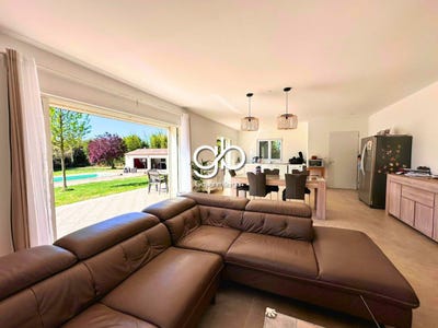 /international/fr/lansargues-languedoc-roussillon-310099230561/