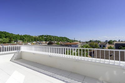 /international/fr/23-rue-du-marechal-joffre-cenon-lorraine-310108056585/