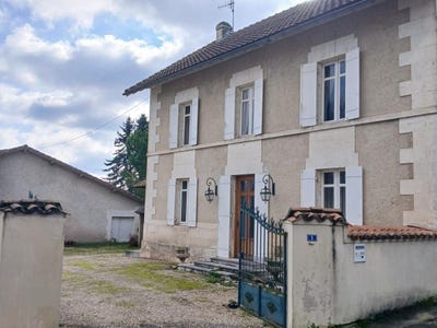 /international/fr/saint-severin-charente-310106261587/