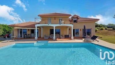 /international/fr/lescar-aquitaine-310101104530/