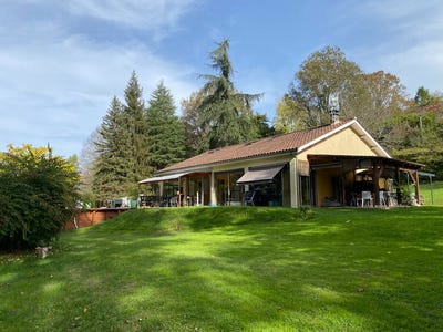 /international/fr/le-buisson-de-cadouin-aquitaine-310096905582/?lang=zh-tw
