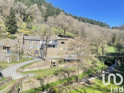 /international/fr/lacaze-midi-pyrenees-310105892080/