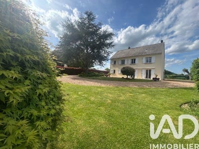 /international/fr/le-lion-d-angers-pays-de-la-loire-310107410603/