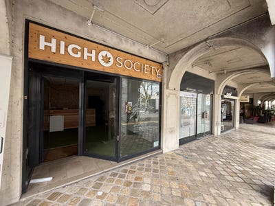 /international/fr/blois-centre-val-de-loire-310105433831/