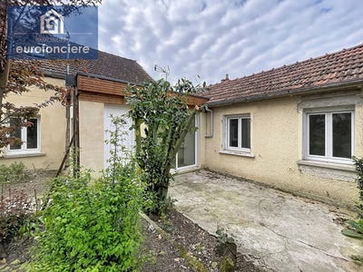 /international/fr/les-noes-pres-troyes-la-basse-normandie-310119502072/