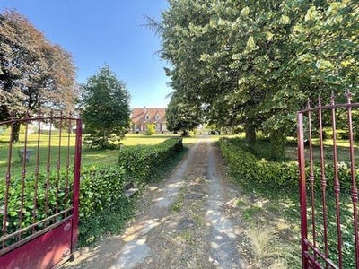 /international/fr/saint-yrieix-la-perche-limousin-310108995765/