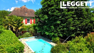 /international/fr/terrasson-lavilledieu-aquitaine-310106776811/