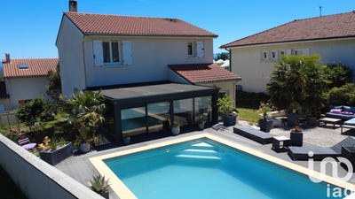 /international/fr/saint-thomas-la-garde-rhone-310100275577/?lang=zh-cn