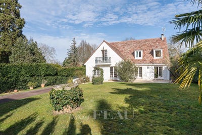 /international/fr/marnes-la-coquette-ile-de-france-310098711132/?lang=en