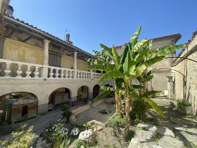 /international/fr/roullet-saint-estephe-charente-310108839430/?lang=de