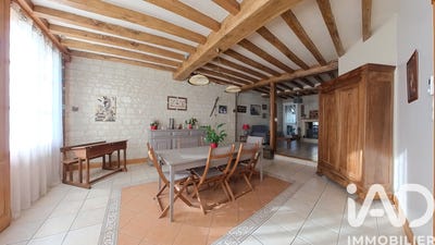 /international/fr/savigny-en-veron-centre-val-de-loire-310107737965/