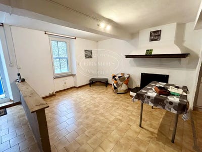 /international/fr/roubia-languedoc-roussillon-310108971825/