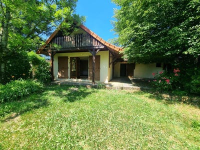 /international/fr/gueugnon-burgundy-310100578374/