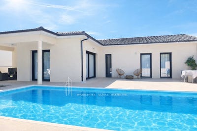 /international/fr/romans-sur-isere-rhone-310107467651/