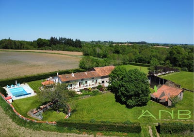 /international/fr/rouzede-charente-310102336013/