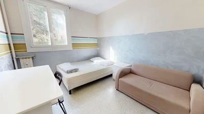 /international/fr/rue-christian-lacouture-bron-rhone-310105188488/