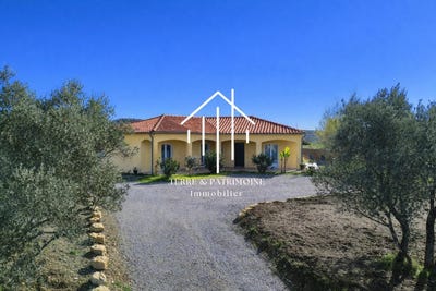 /international/fr/vinezac-rhone-310106360076/
