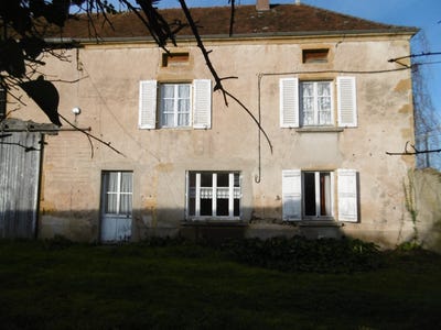 /international/fr/saint-christophe-en-brionnais-burgundy-310106825813/