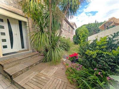 /international/fr/agde-cap-d-agde-languedoc-roussillon-310108629562/
