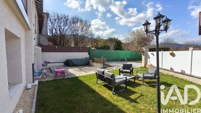 /international/fr/retournac-auvergne-310106966618/