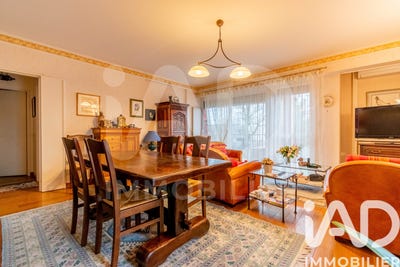 /international/fr/blois-centre-val-de-loire-310108429208/