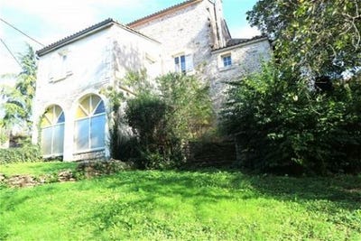 /international/fr/niort-charente-120088671858/