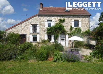 /international/fr/sainte-therence-auvergne-310106460870/