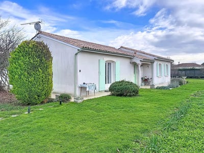 /international/fr/la-force-aquitaine-310110359409/