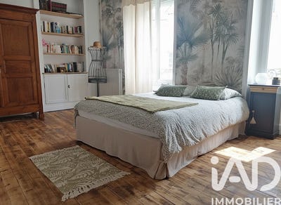 /international/fr/ambrieres-les-vallees-pays-de-la-loire-310106391007/