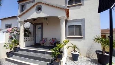 /international/fr/saint-gilles-languedoc-roussillon-310106541388/