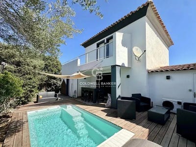 /international/fr/l-ile-rousse-corsica-310106943472/