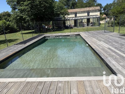 /international/fr/le-nizan-aquitaine-310104632102/