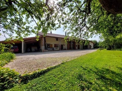 /international/fr/saint-trivier-de-courtes-rhone-310107905609/